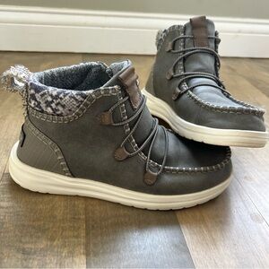 Hey Dude Eloise Recycled Leather Granite Gray Women’s Winter Boots